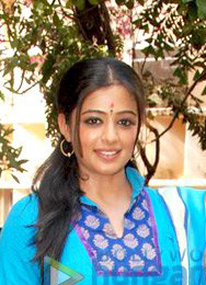 Priyamani.jpg