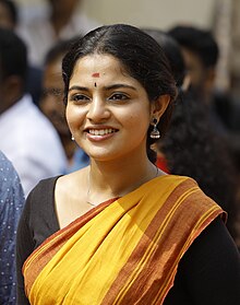 Nikhila Vimal in Aravindante Athidhikal.jpg