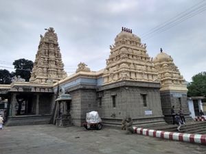 Kanchi katchabesvarar temple3.jpg