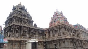 Kilvelurkediliyappartemple4.jpg