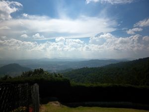 Doddabetta viewOf Ooty 1.jpg