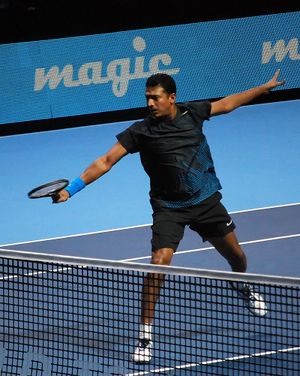 Mahesh Bhupathi (8168093070) (cropped).jpg