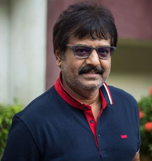 Vivek at the Ezhumin Press Meet.jpg