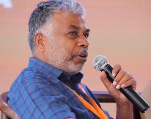 Perumal Murugan at KLF.jpg