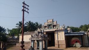 Tiruneelakkudi nilakandesvarartemple2.jpg