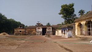 Tiruvilanagar uchivanesvarartemple4.jpg