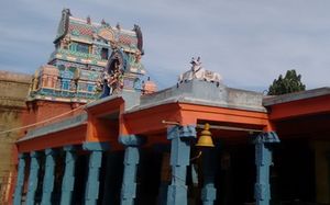 Keelapaluvur alanduraiyar temple6.jpg