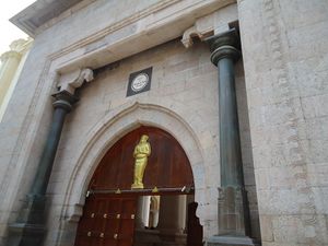 THIRUMALAI NAYAKAR MAHAL ENTRANCE.JPG