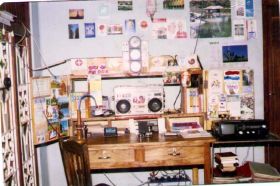 படிமம்:Radioshack2.JPG
