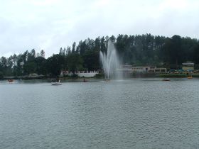 படிமம்:Yercaud lake 2.JPG